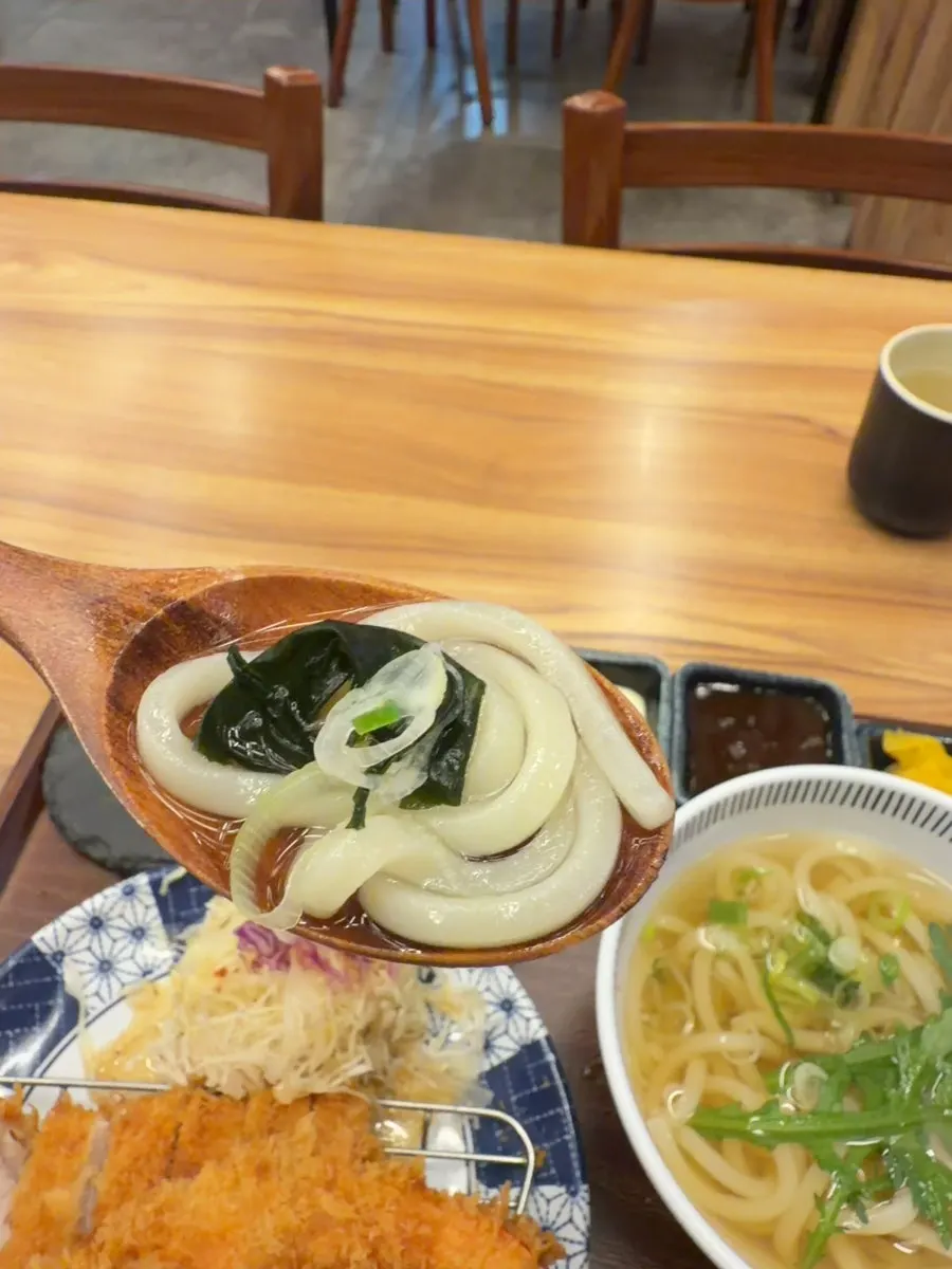 Wrapping up the meal at Katsu Shokudo Pangyo Main Branch