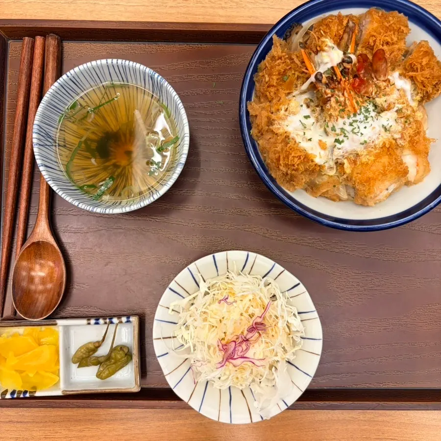 Mixed katsu don topped with several types of katsu