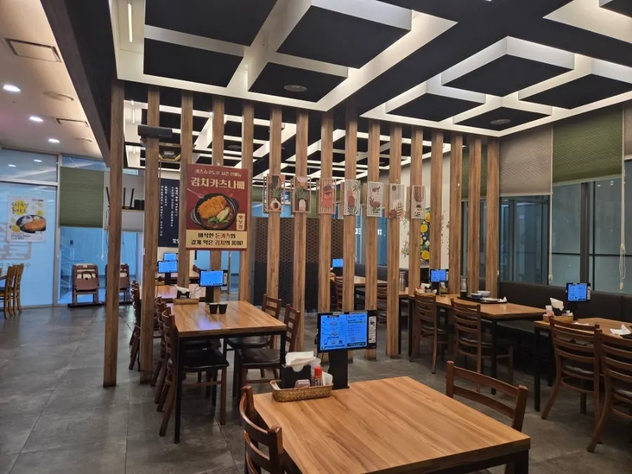 카츠쇼쿠도우 판교본점 실내 좌석 전경
