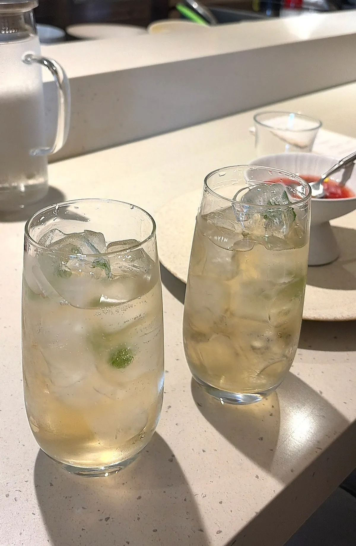 A glass of the non-alcoholic Kkweda mojito