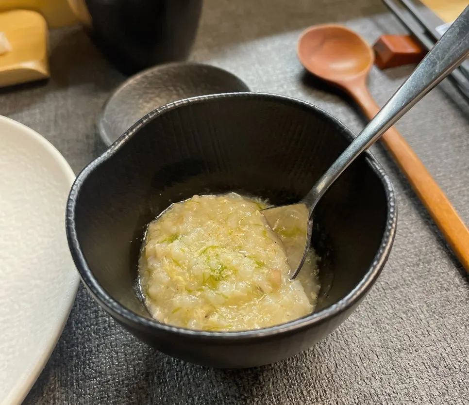 Close-up of porridge with shiitake mushroom and gamtae