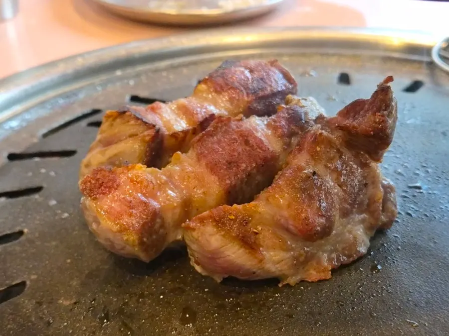 Pangyo Avenue France pork neck comparison at Dwaeji Mansion