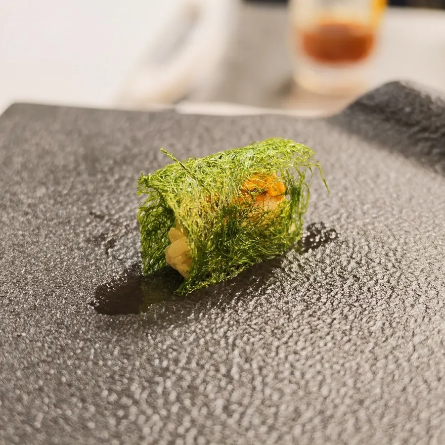Uni sushi wrapped with gamtae seaweed