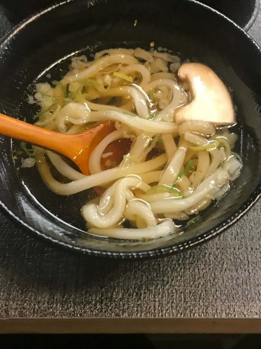 덴뿌라와 우동 식사 구성
