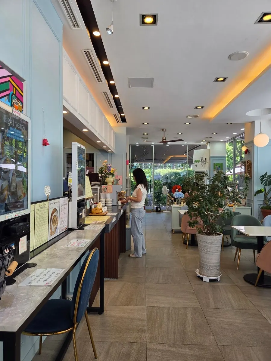 Eight Years Pangyo parking information