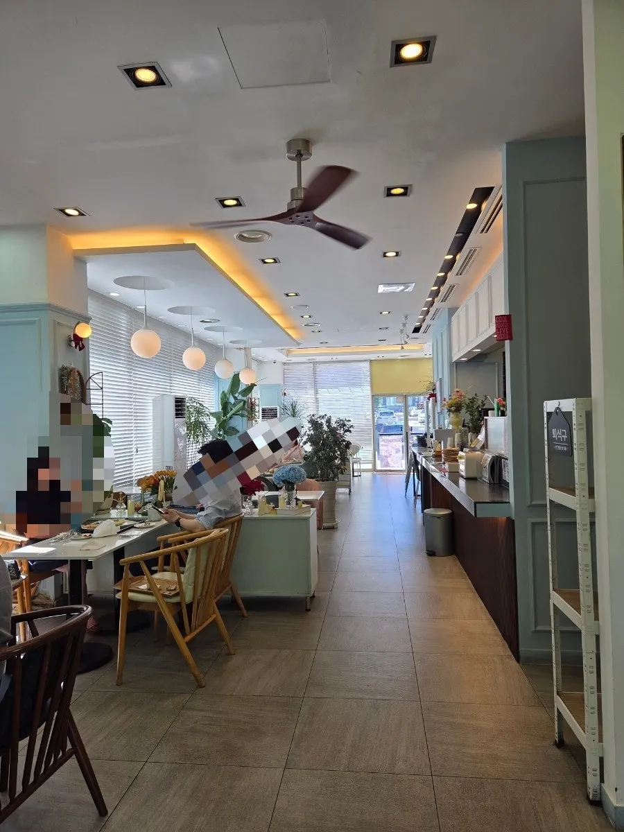 Exterior of Eight Years Pangyo