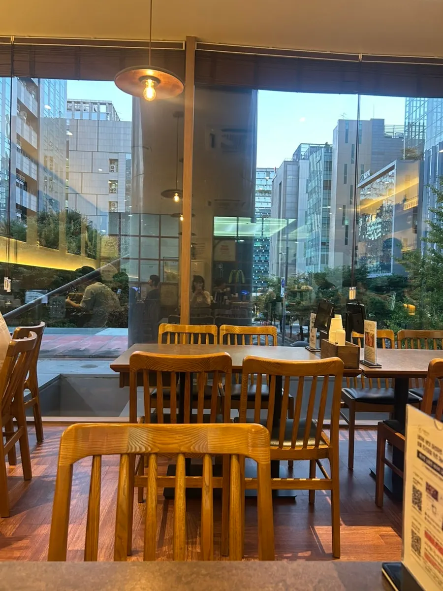 깔끔한 비즐 돈카츠 매장 내부