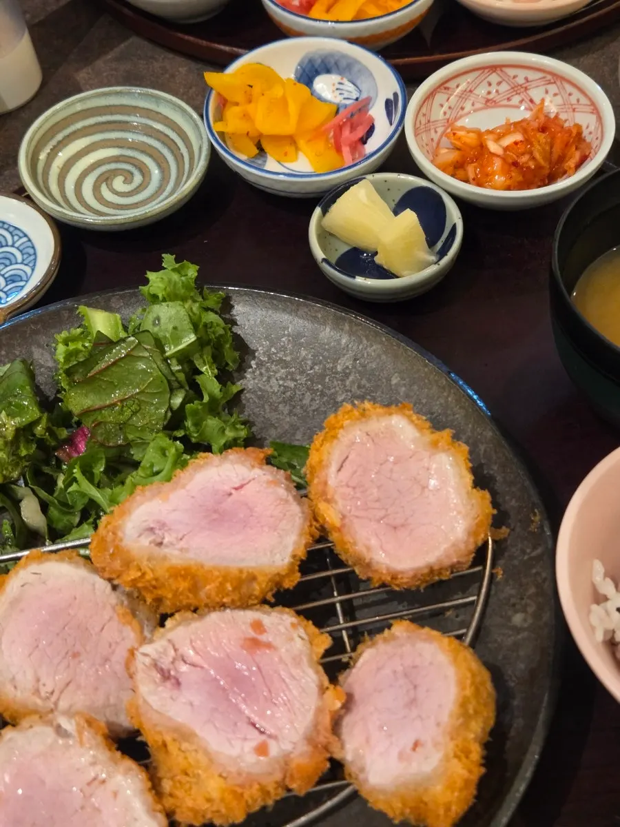 한 조각 집어든 시마아지 후라이