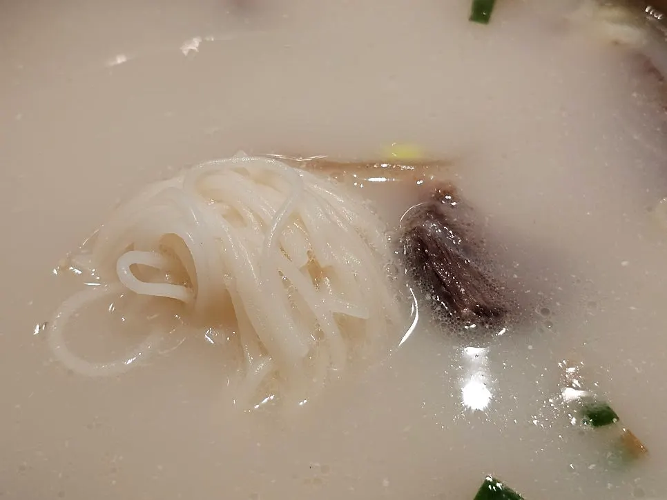 Korean beef milky gomtang with somyeon noodles