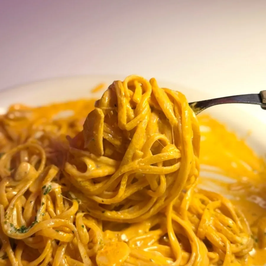 A forkful of fire noodle cream pasta