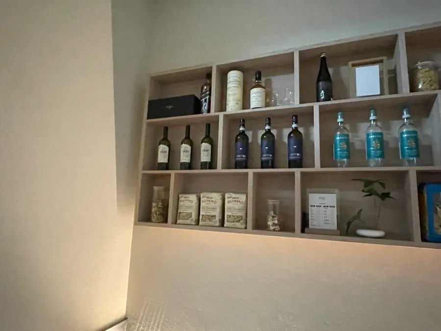 매장 곳곳의 인테리어 디테일