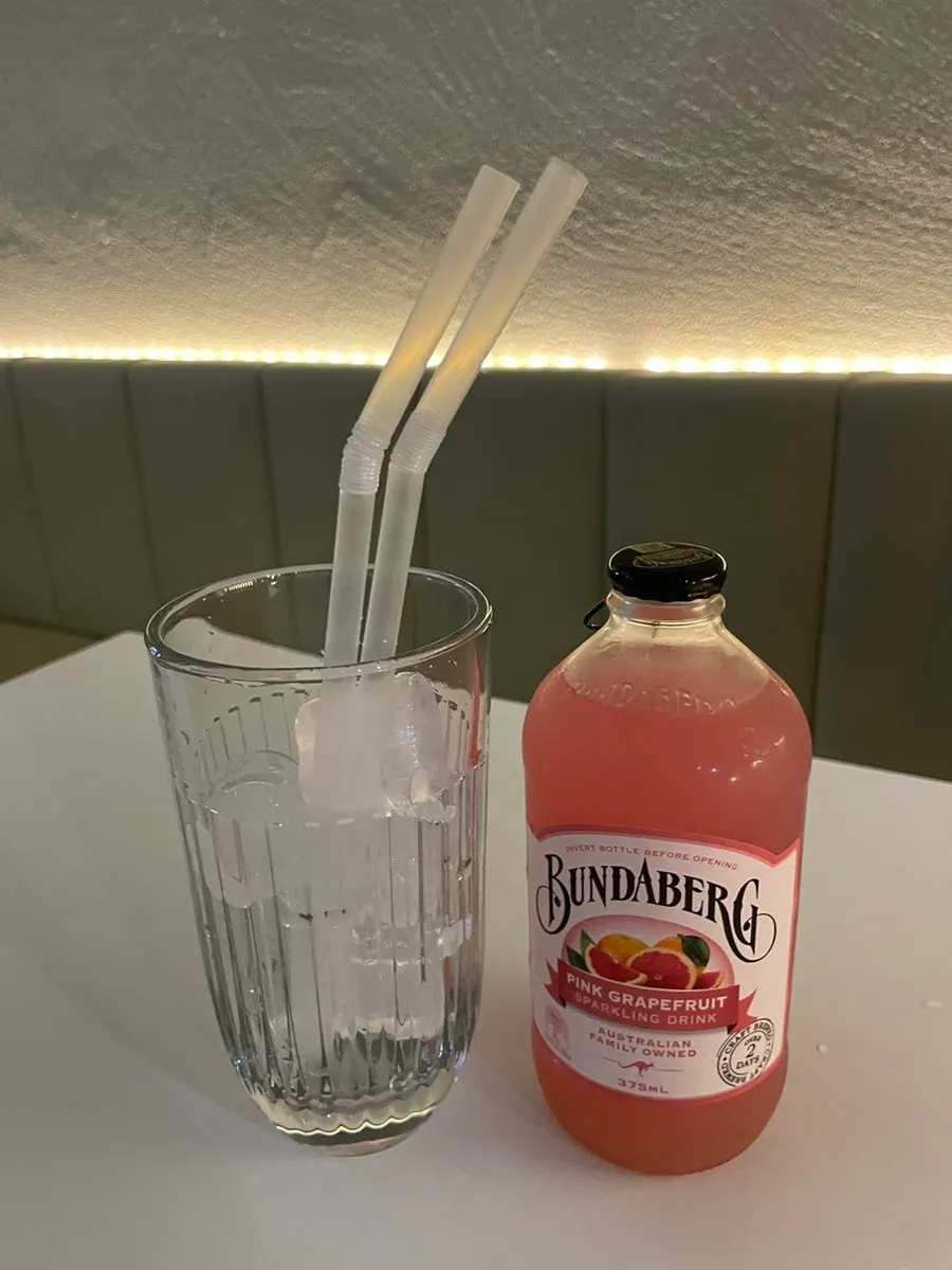 세트 음료 분다버그 자몽과 얼음컵