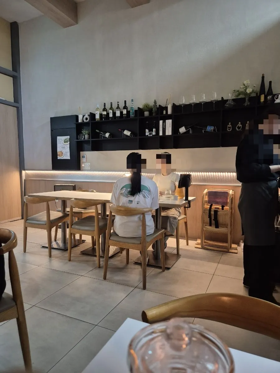 사진 찍고 싶은 매장 외관 전경