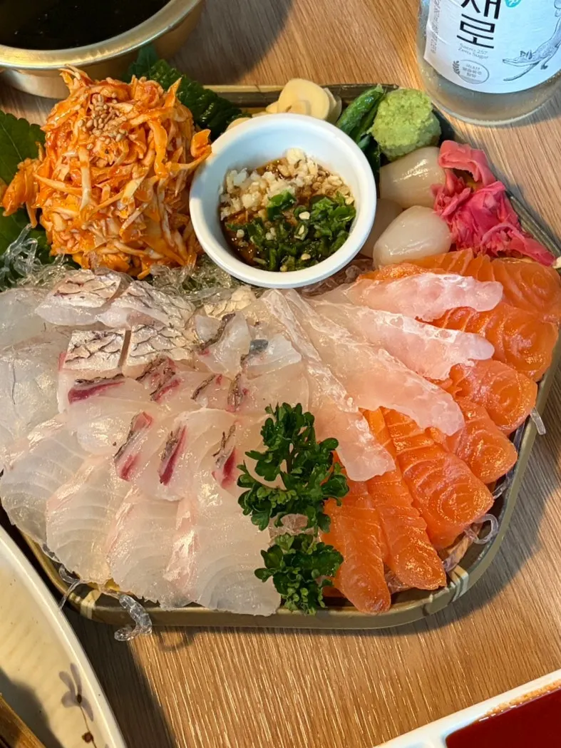 5종으로 구성된 숙성회 모둠 소