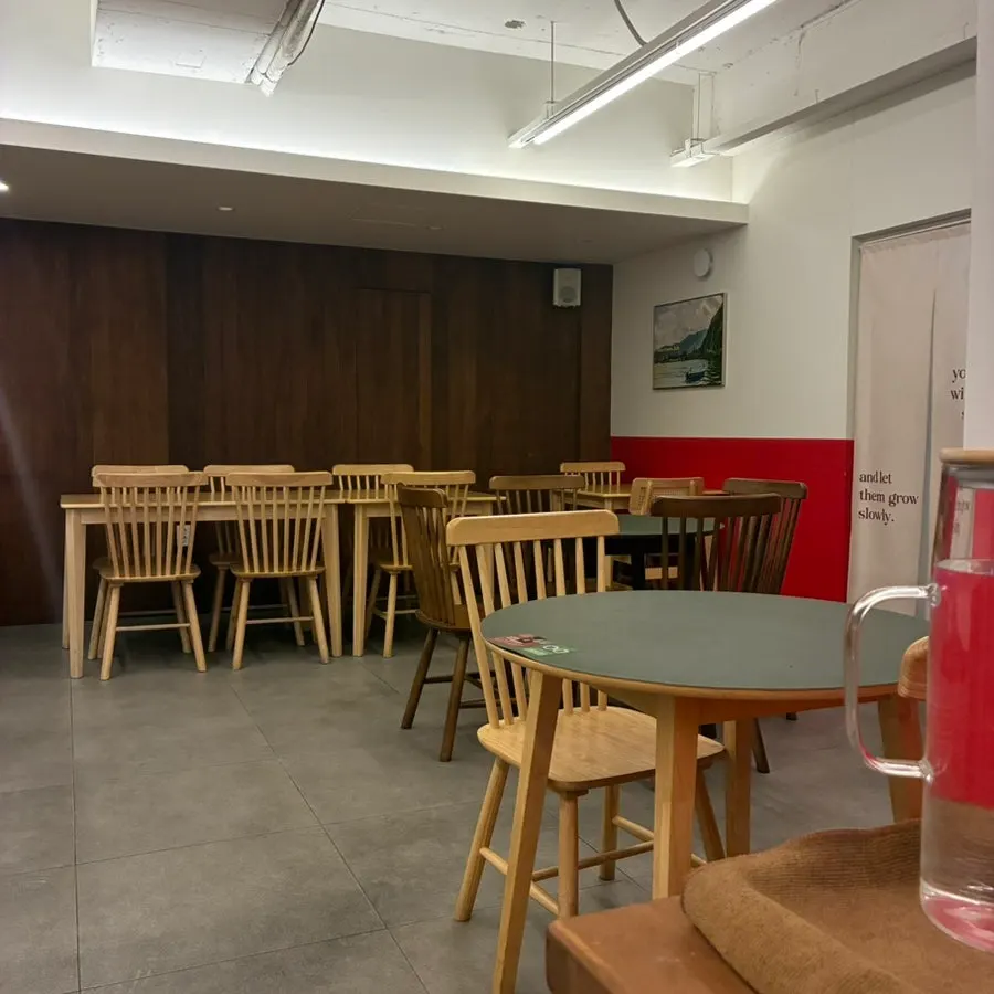 Exterior of PARENTS Coffee & Salad in Jungang-dong, Busan