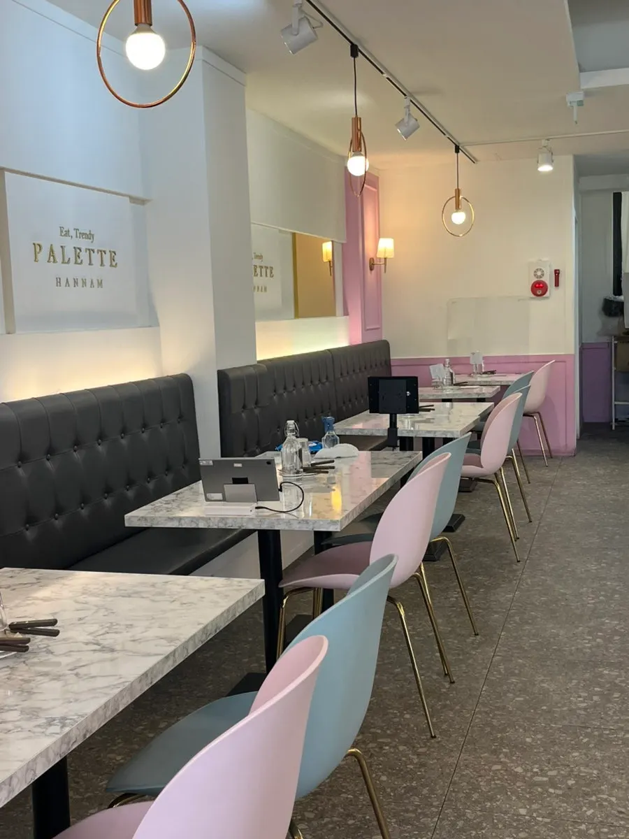 Second-floor entrance of Palette Hannam Daegu Dongseong-ro Branch