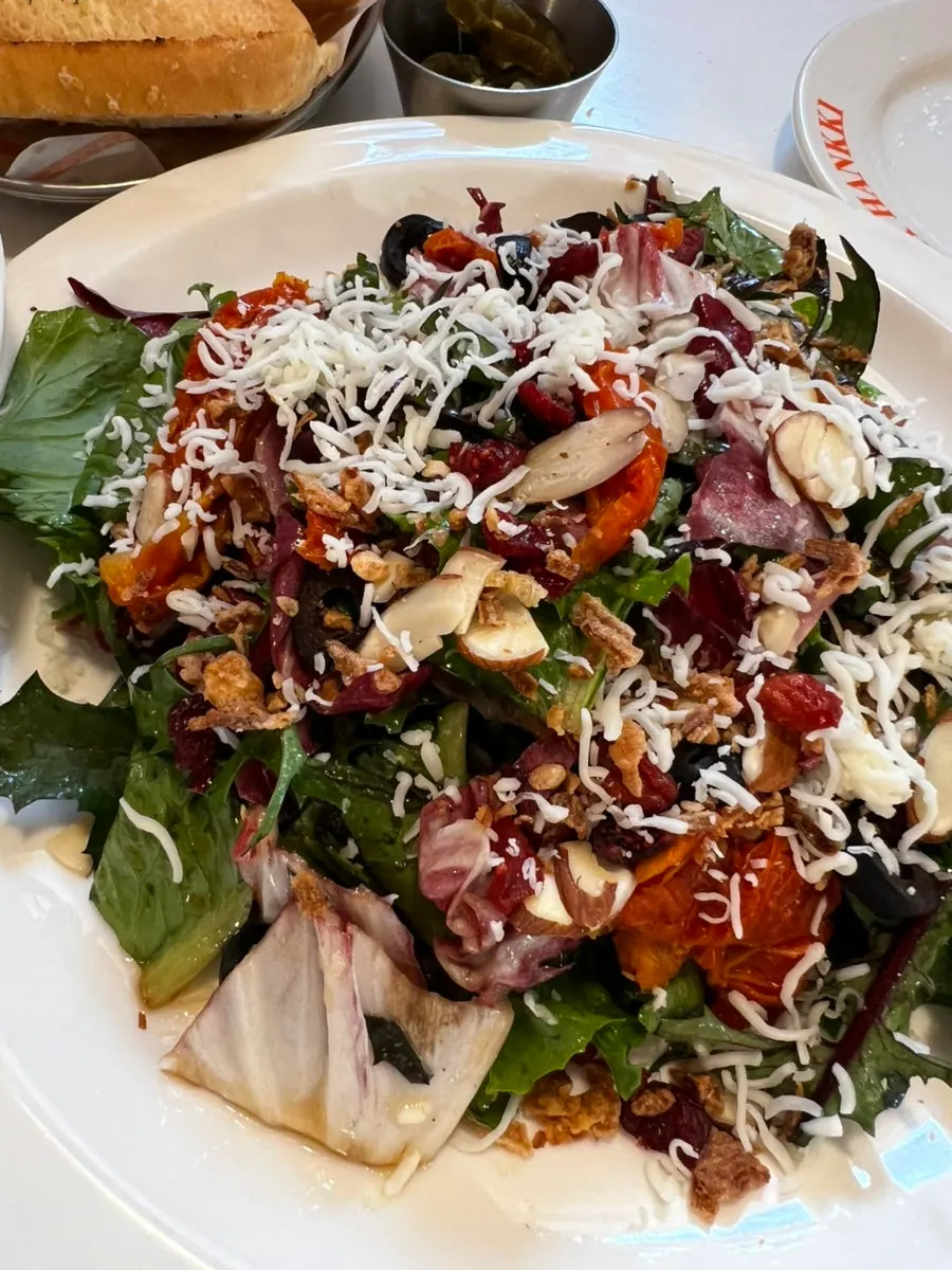Generously portioned garden salad from Pasta Han Kki