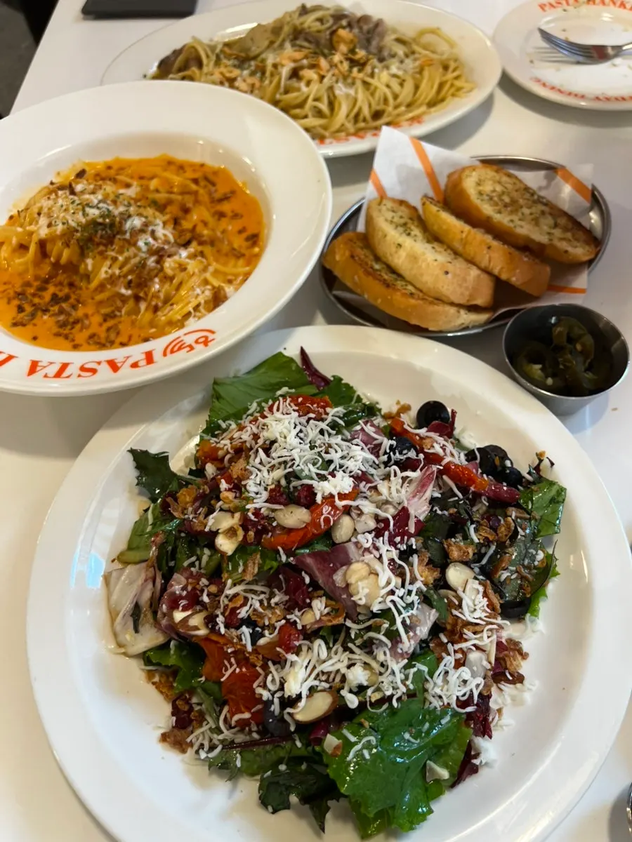 A plate full of fresh vegetables in the garden salad