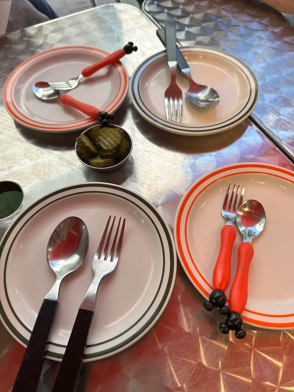 Mickey Mouse-shaped tableware for kids