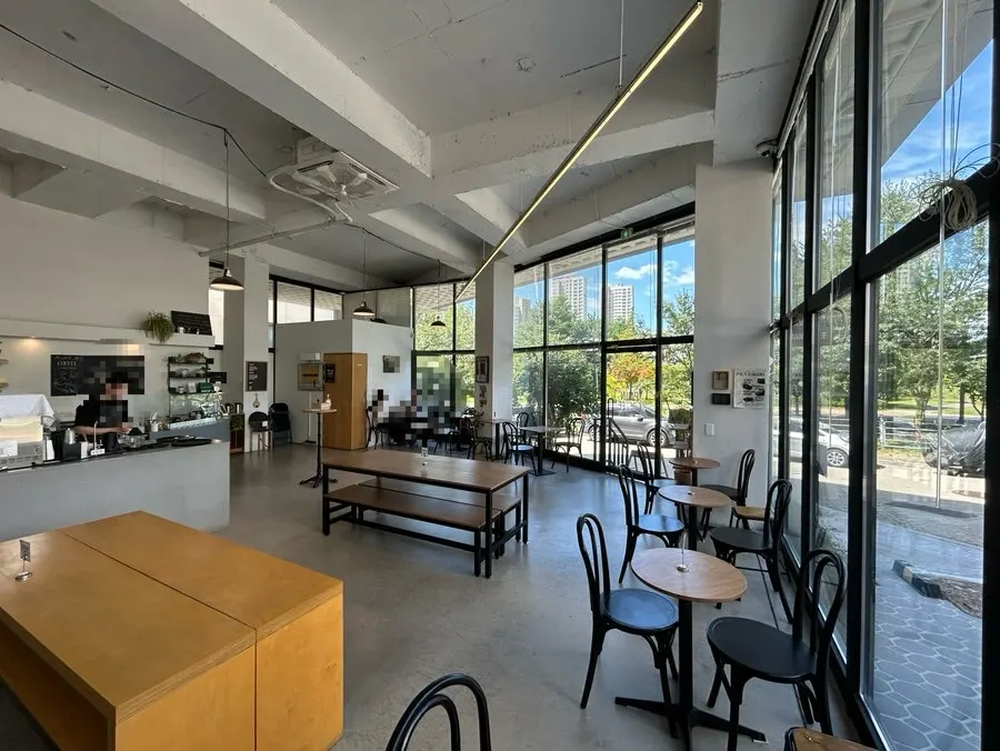 1–2 person seating at Pound Coffee Unjeong Main Branch