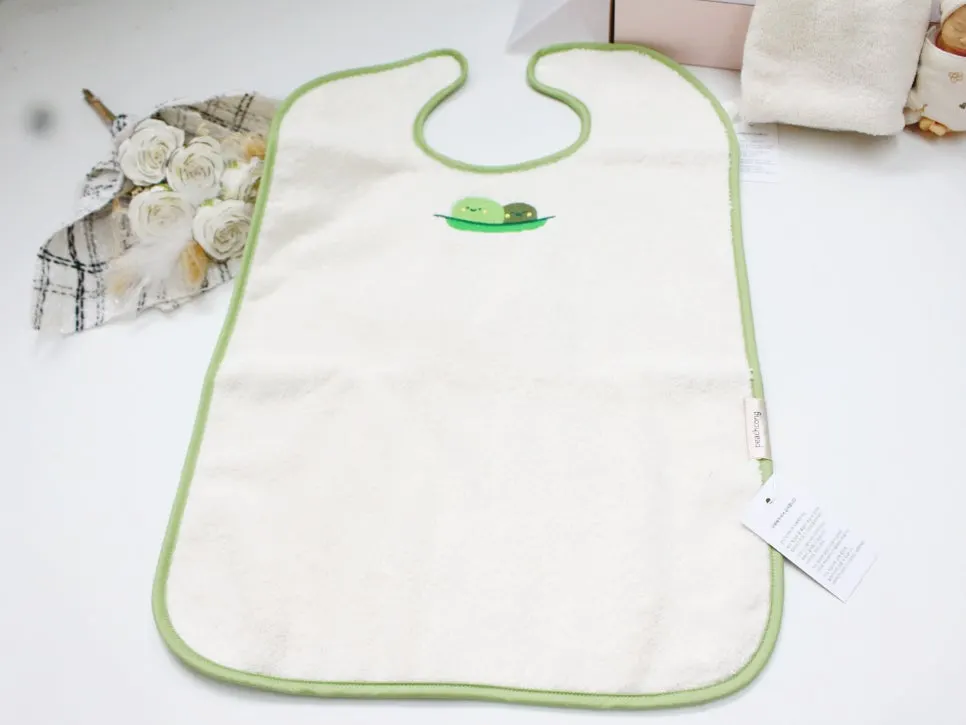 Wash Bib laid flat showing its 35×55cm size
