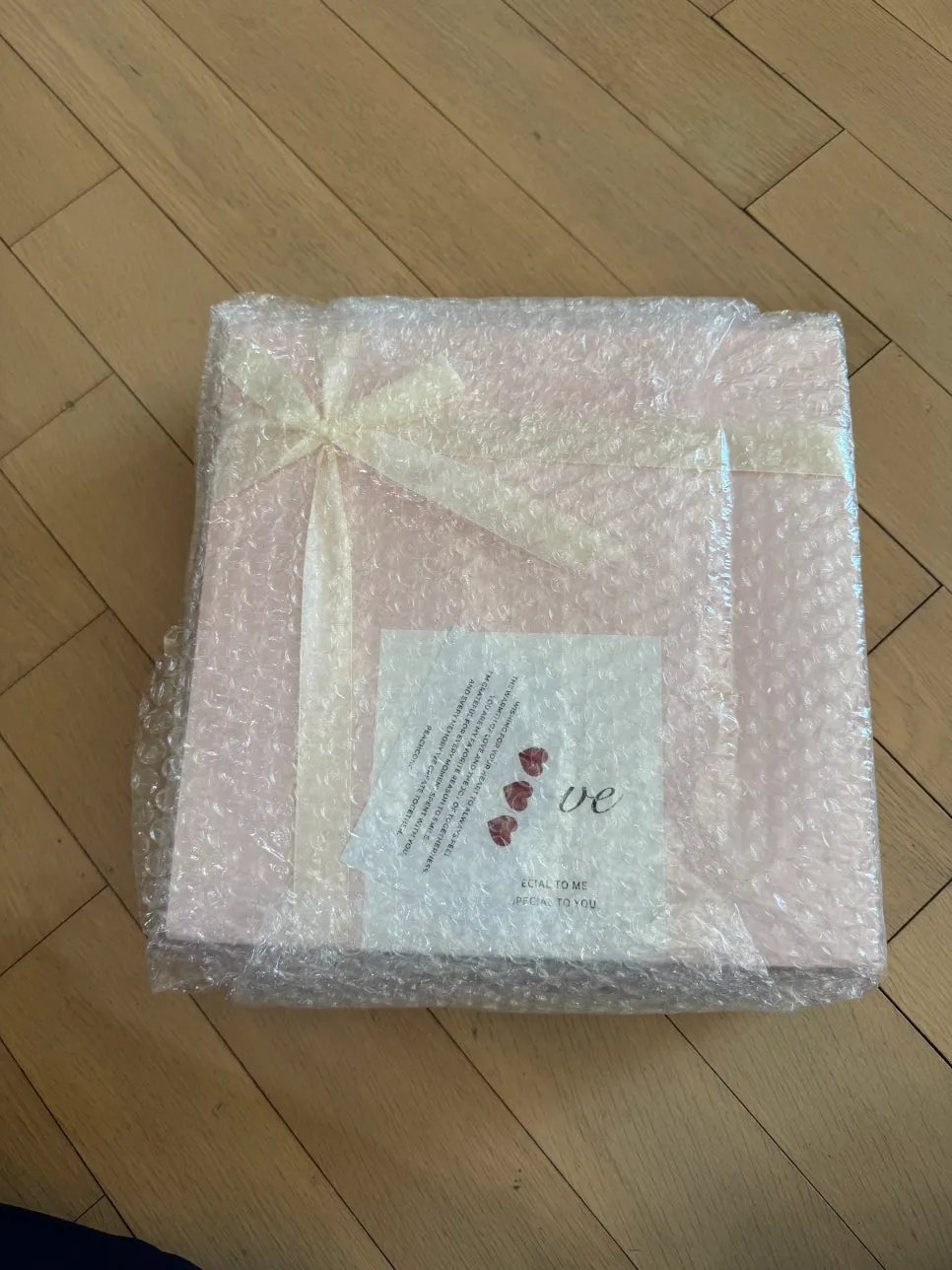 연두색 파이핑 완두콩 디자인 워시빕