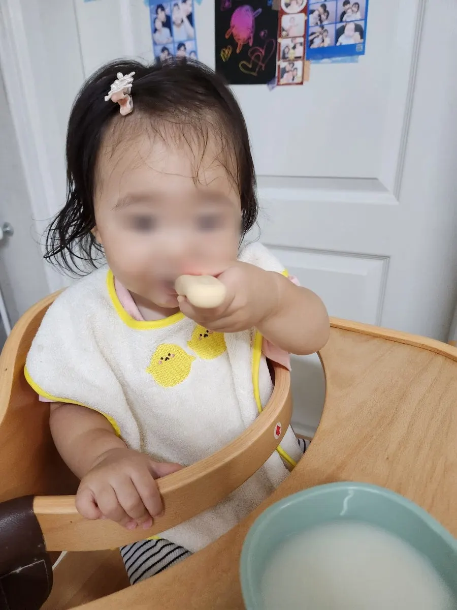 Using a wash bib after handwashing