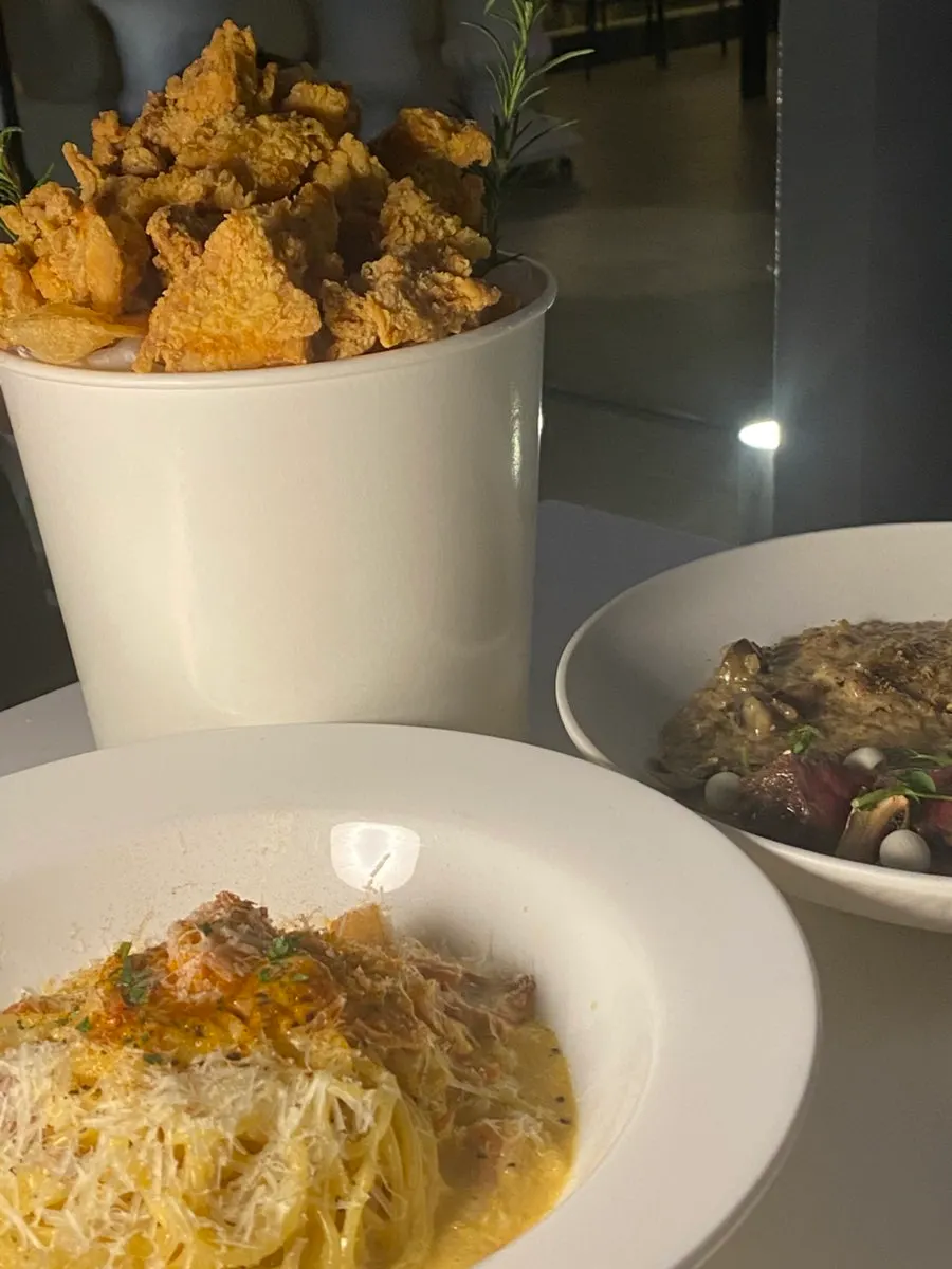 Los tres platos pedidos en People the Terrace