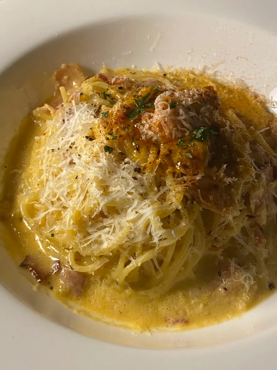 Carbonara de mantequilla con gochujang