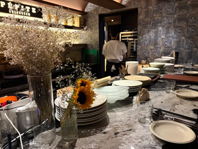 Bar table seating at Pepite