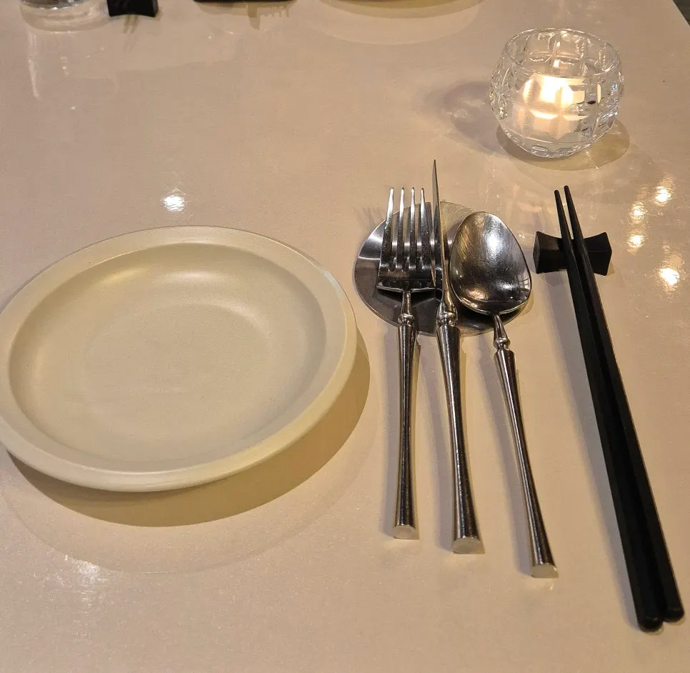 A neatly set table at Pepite