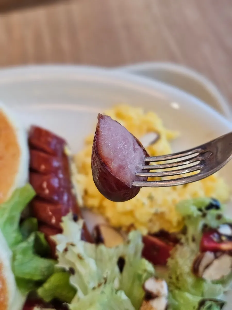 Crispy grilled sausage