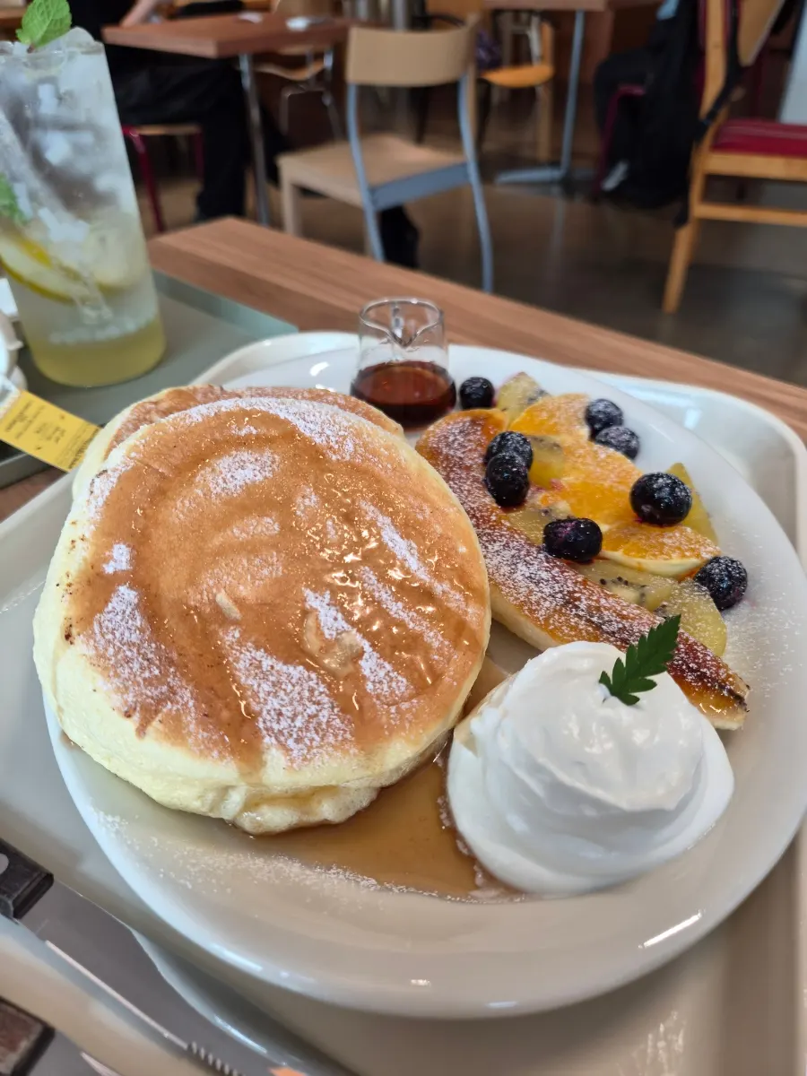 Petrico's signature fruit soufflé, a Hapjeong café