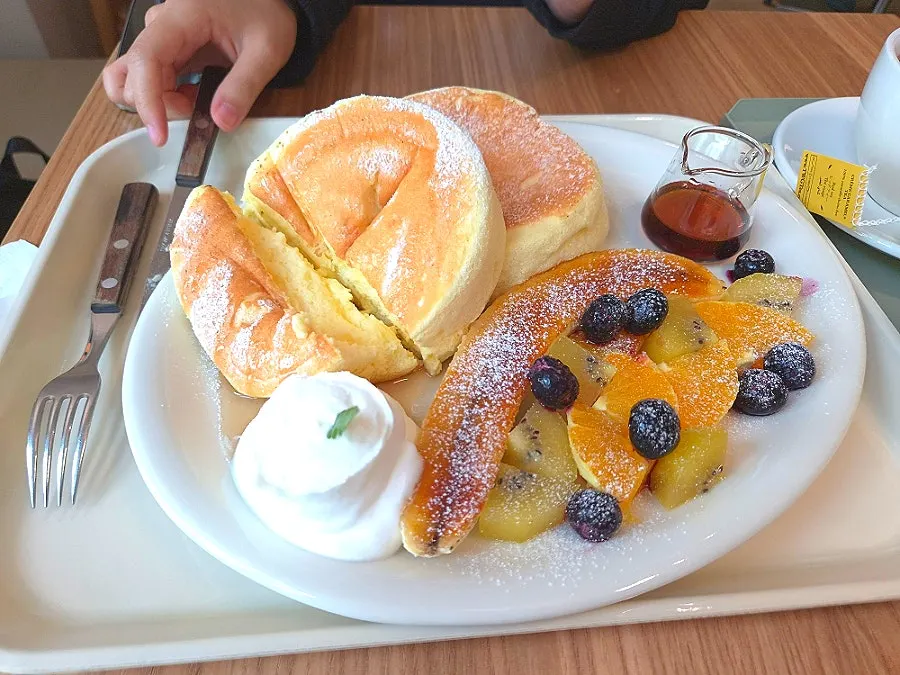Cross-section of the smooth sugar-coated banana brûlée