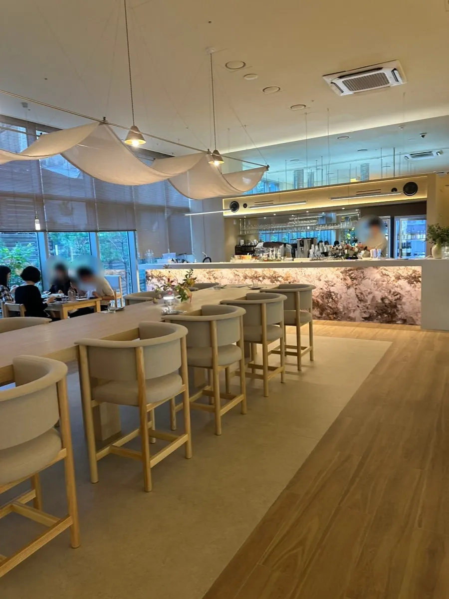 Clean interior design of Pyu Euljiro