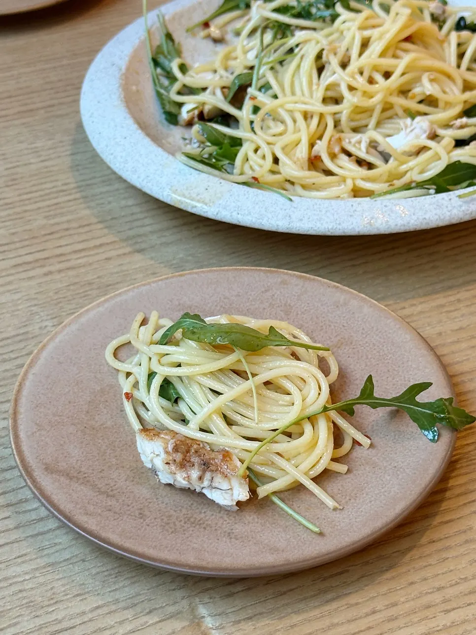 Mixing and serving the mackerel pasta