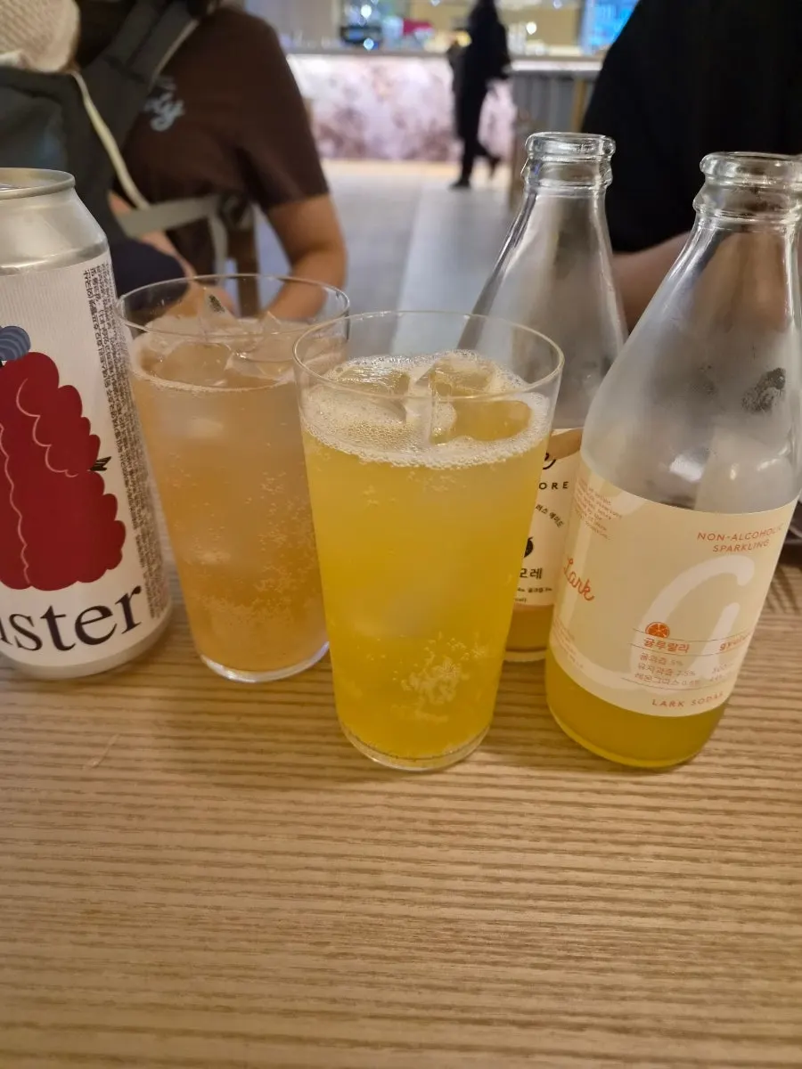 Gyullurala, a non-alcoholic drink with tangerine and yuzu