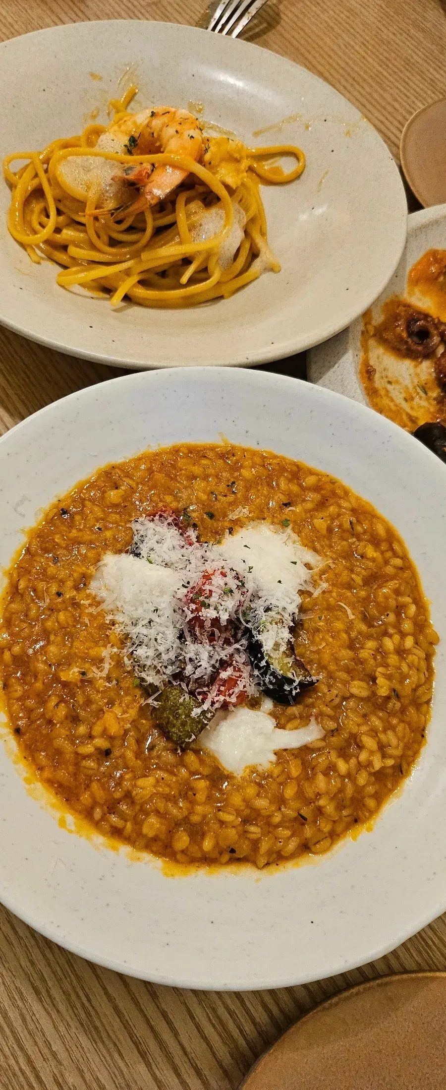 Tomato risotto with grilled vegetables