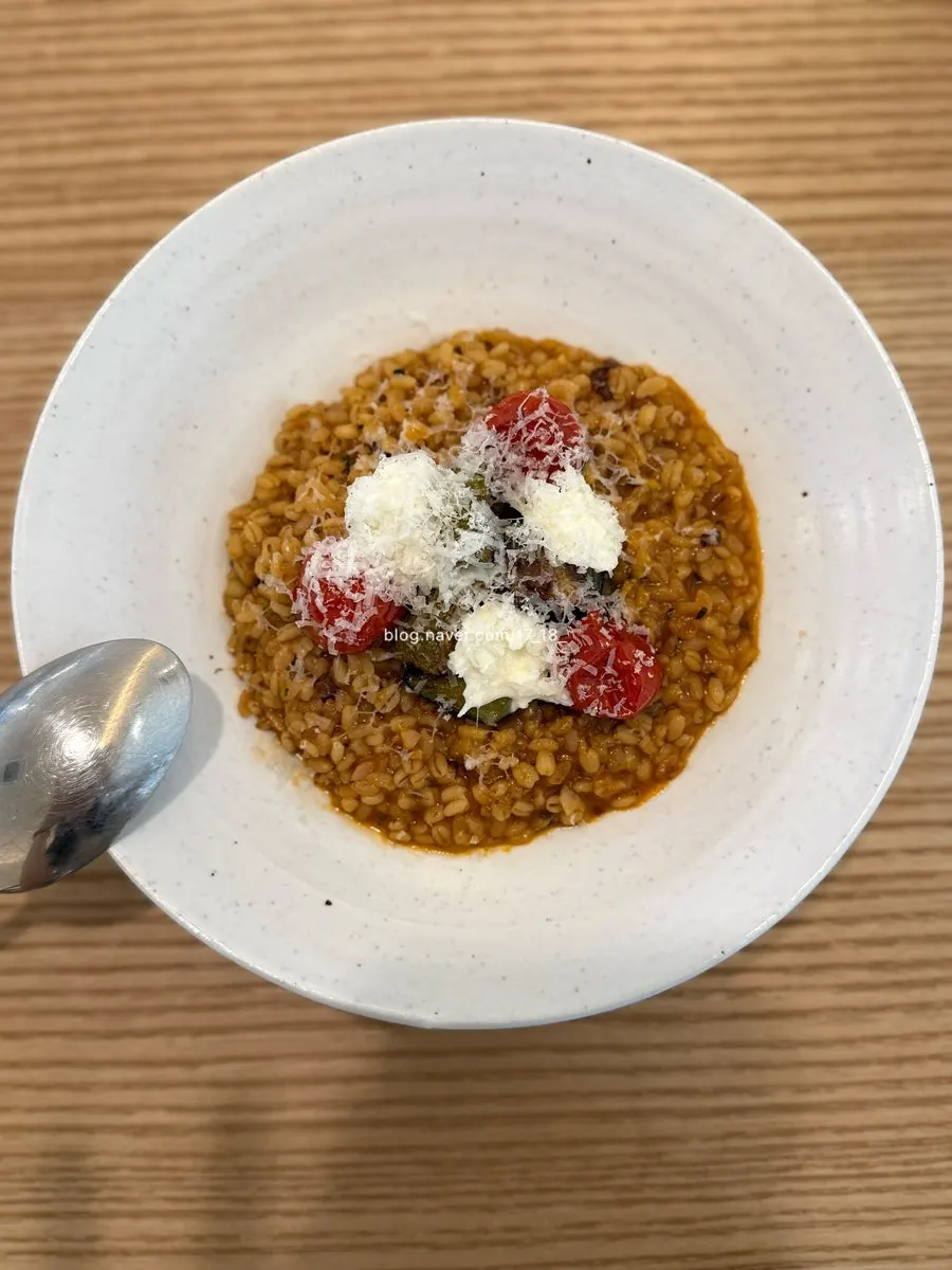 A plate of garden tomato risotto