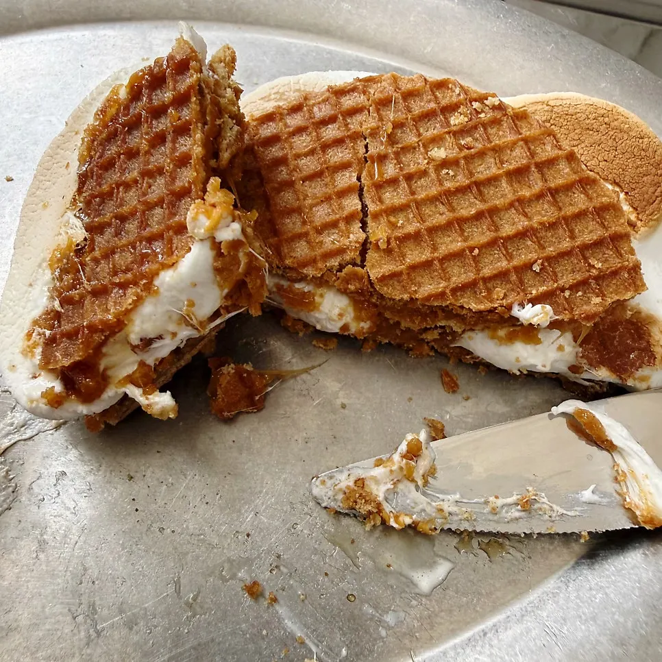 Stroopwafel dessert with vanilla ice cream