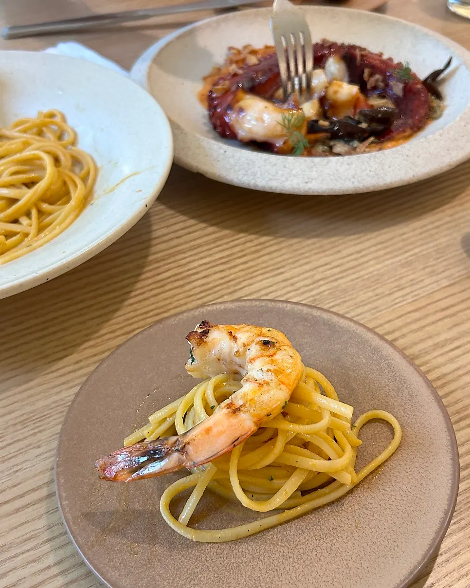 Bisque pasta noodles and shrimp sauce