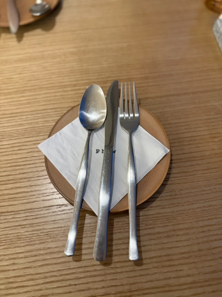 Pyu Euljiro's basic tableware setting