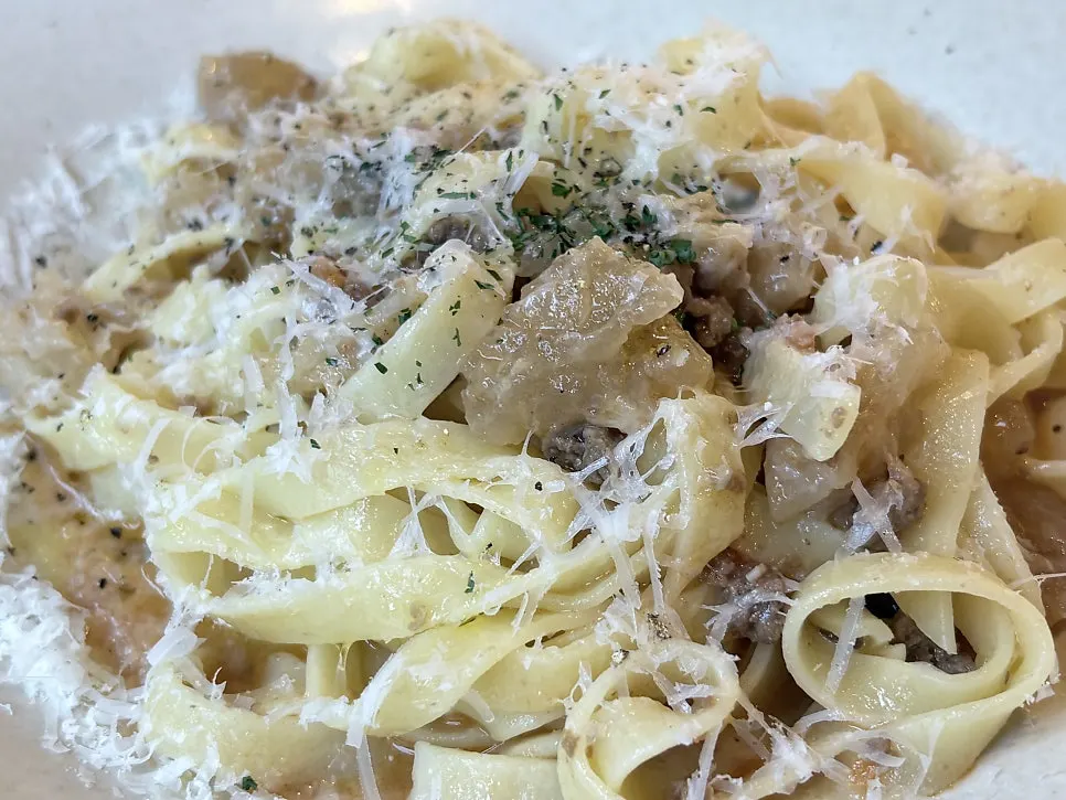 A plate of ragu pasta at Pyu Euljiro