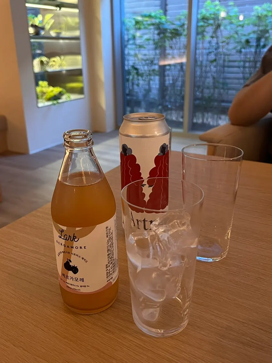 Non-alcoholic Bergamore and lager Cheongdam-dong Myeoneuri