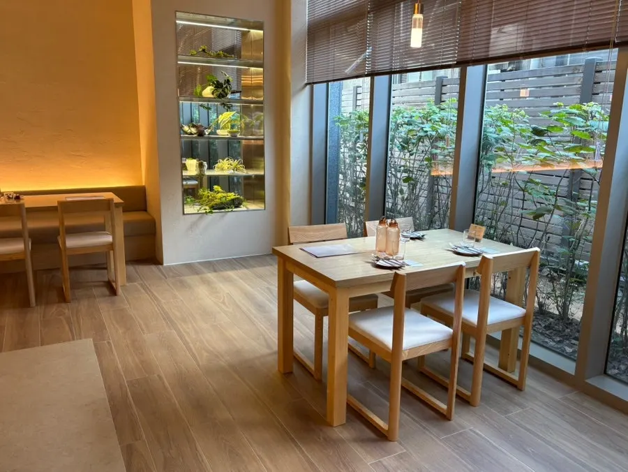 Collection of Western dishes at Pyu Euljiro