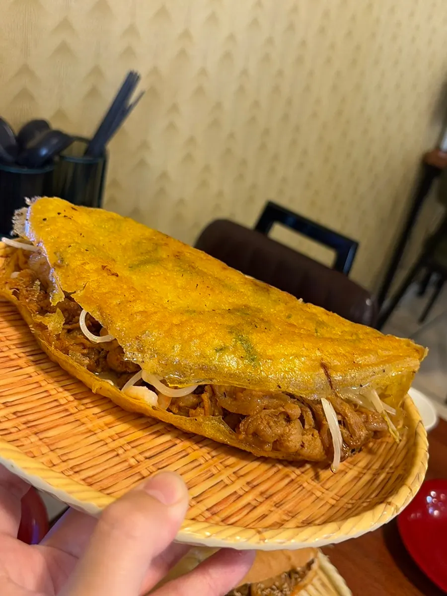 Phodam's crispy pan-fried banh xeo