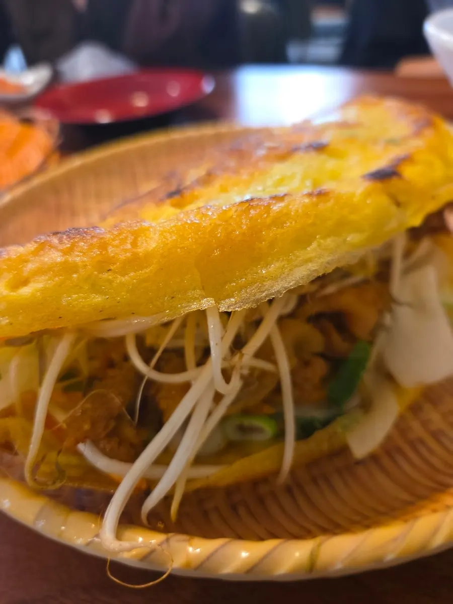 완전수제 포담 반쎄오 상차림
