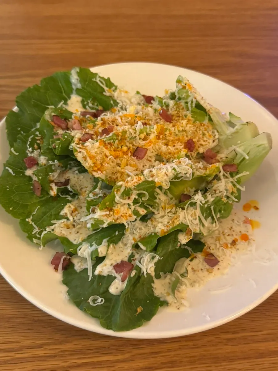 Salad served before the main courses
