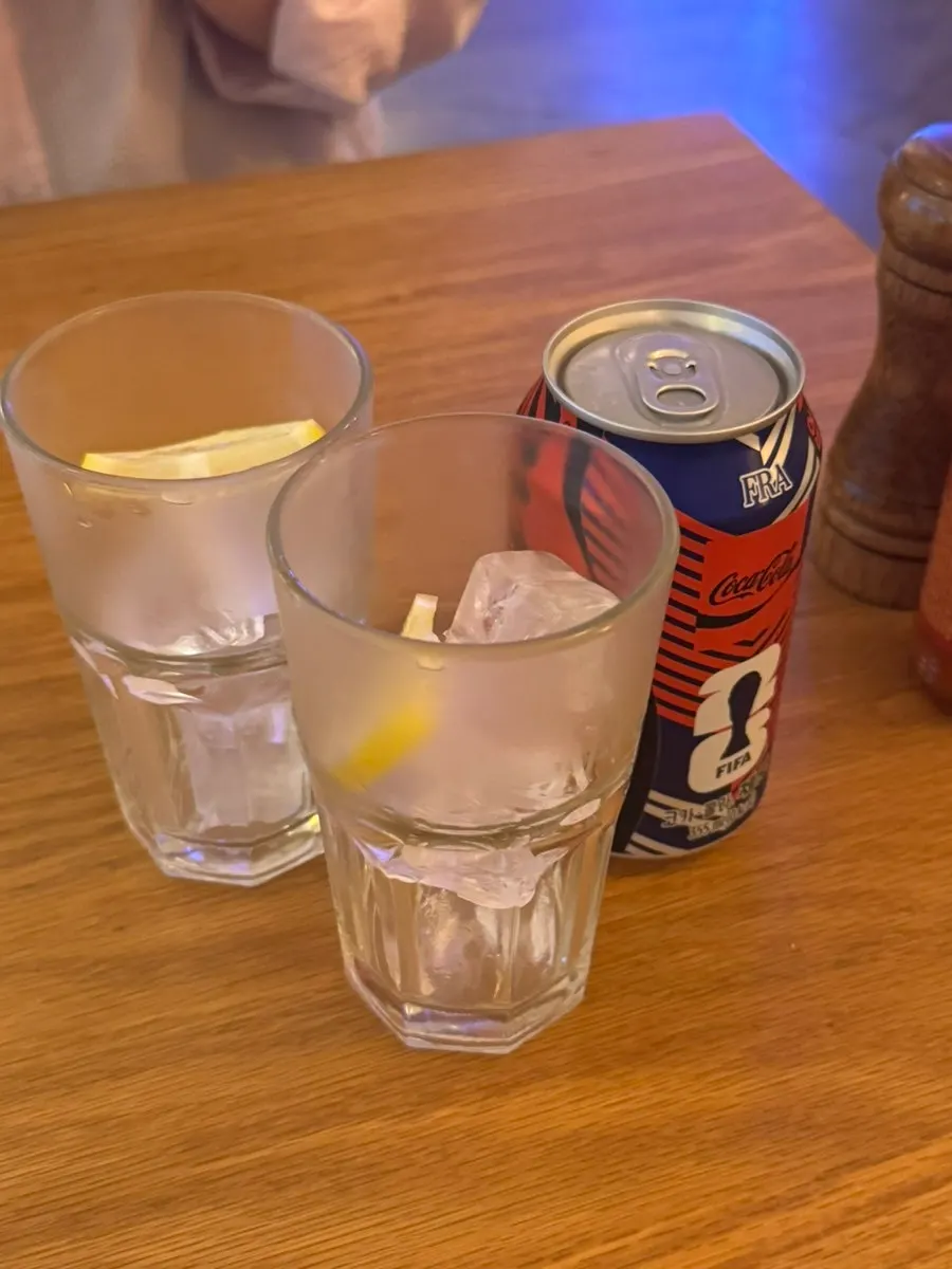 Ice cup with lemon and zero-sugar cola
