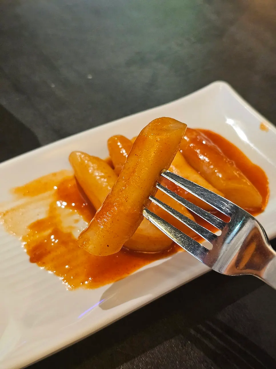 Free tteokbokki and snacks provided by default